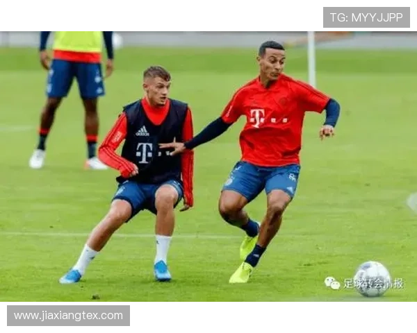 阿贾克斯转会策略聚焦青训输出与成本控制