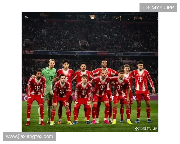 拜仁防线站位混乱、回防脱节，表面稳固难掩隐患